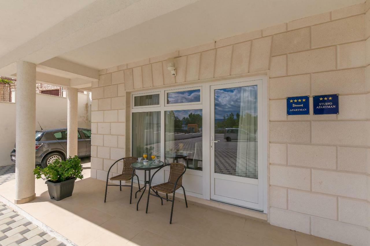 Apartments Villa Aquamarine Duće Exterior foto