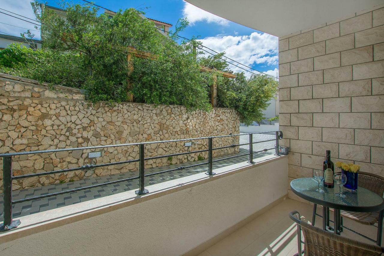Apartments Villa Aquamarine Duće Exterior foto
