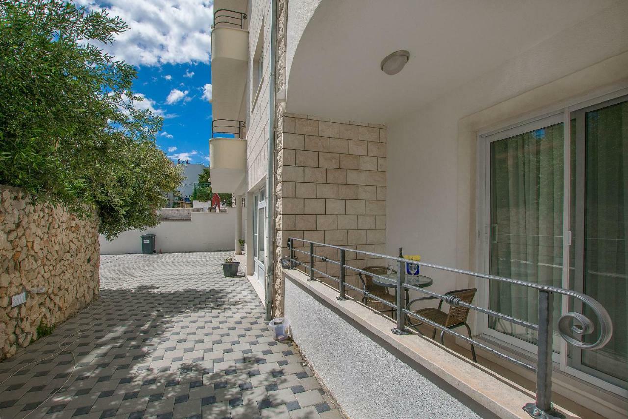 Apartments Villa Aquamarine Duće Exterior foto